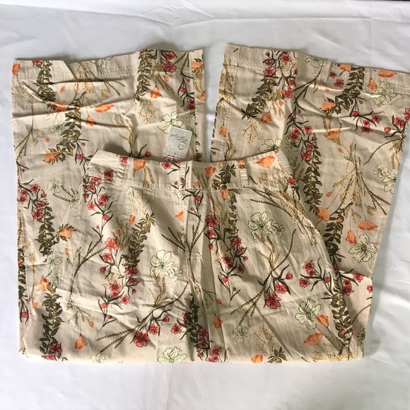 Free People Menorca Cropped Floral Printed Pants - Picture 10 of 16